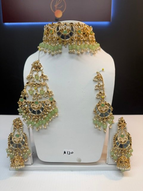 Green Gold Grace Necklace Set